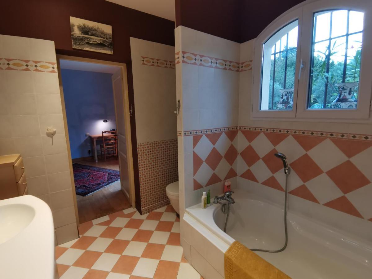 Mas Des Oursons - Chambres D'Hotes 阿爾勒 外观 照片